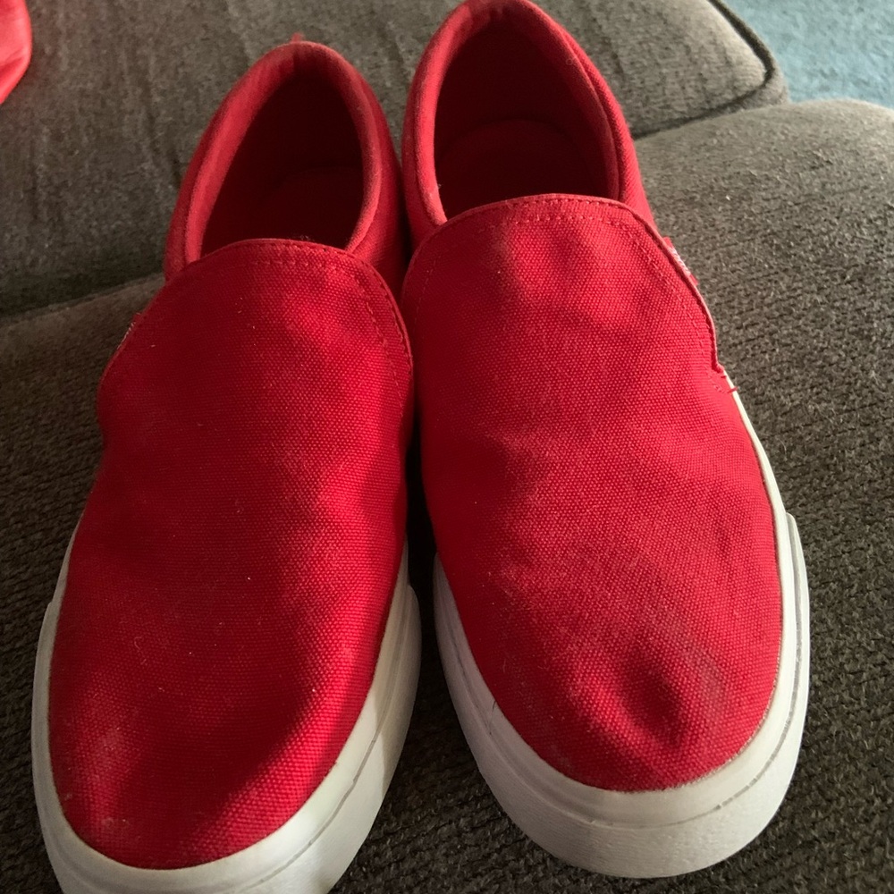 Womens Nike canvas shoes